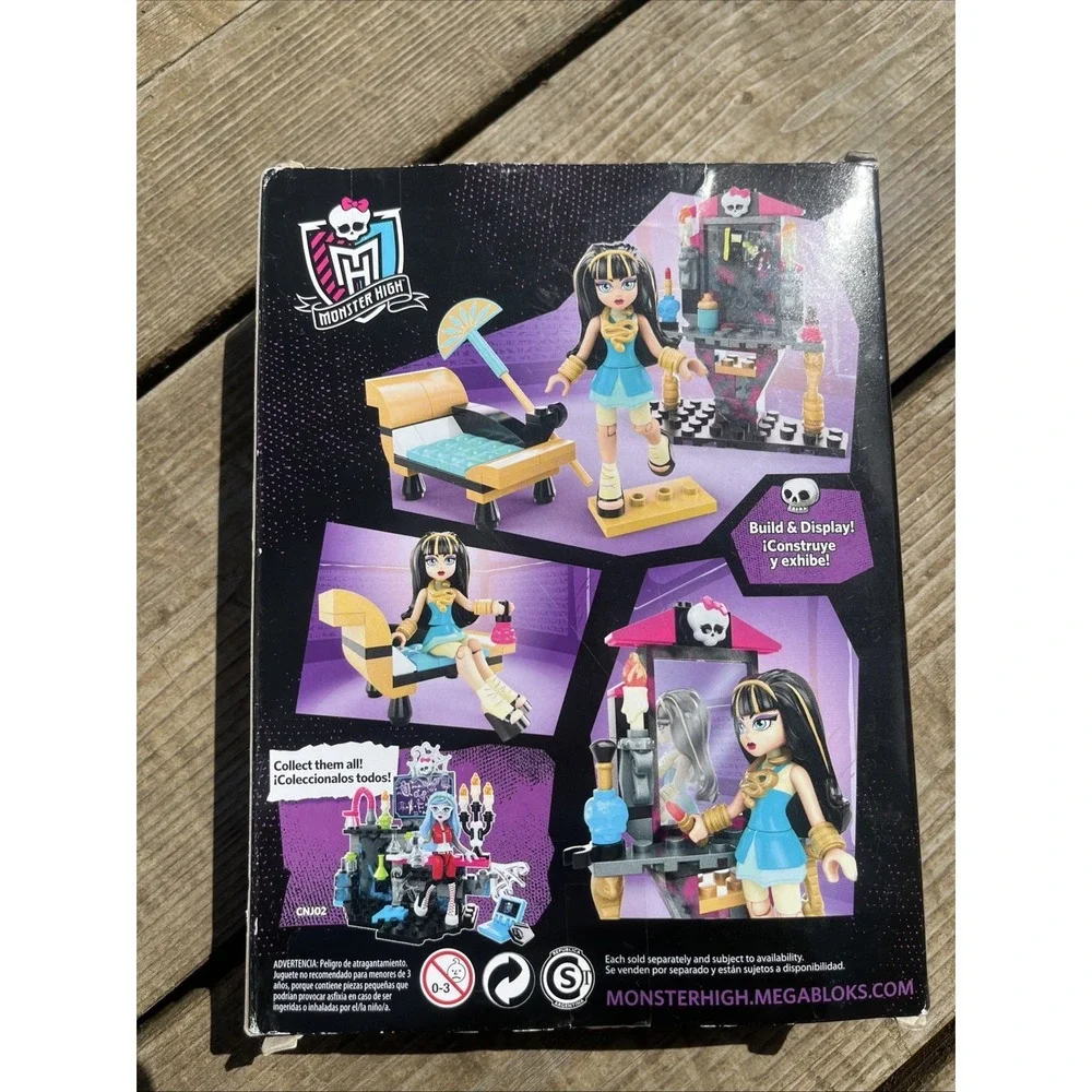 Mega Bloks Monster High Gore-geous Vanity Cleo de Nile 87 Pieces CNJ03 CNF79